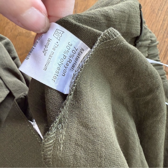 NWT Olive Wide Leg Women's Pants - Picture 9 of 9